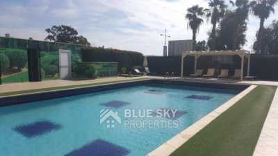 Apartment For Sale in Agios Tychon, Cyprus