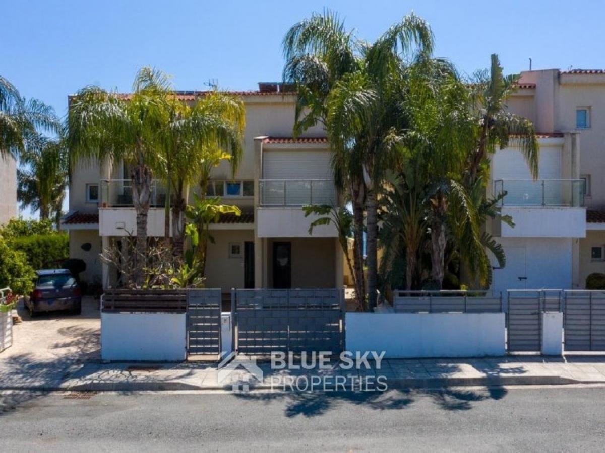 Picture of Home For Sale in Pentakomo, Limassol, Cyprus