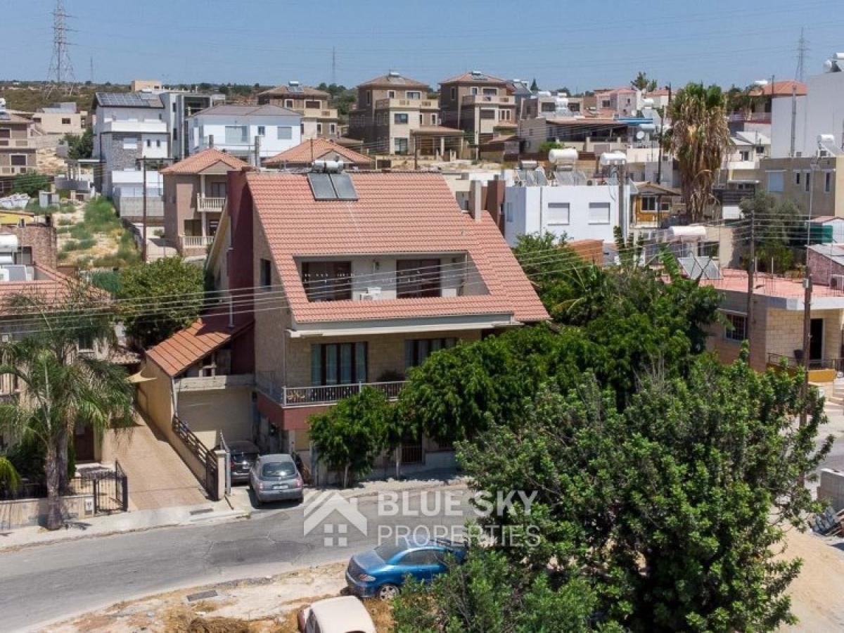 Picture of Home For Sale in Ypsonas, Limassol, Cyprus