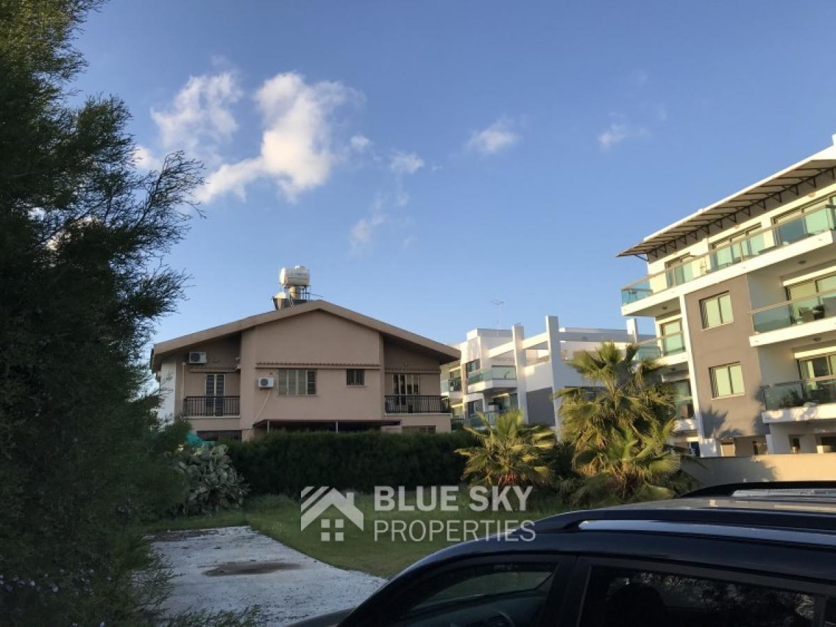 Picture of Home For Sale in Kato Polemidia, Limassol, Cyprus