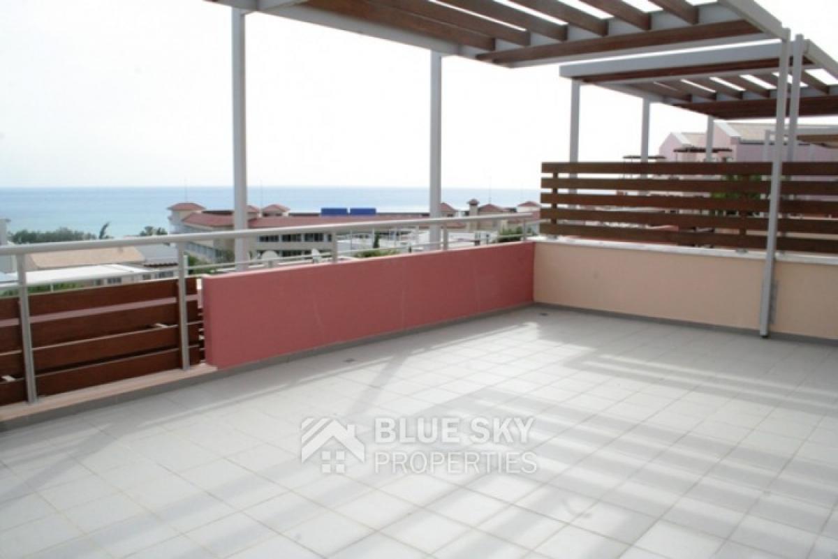 Picture of Apartment For Sale in Amathounta, Limassol, Cyprus