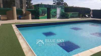 Apartment For Sale in Agios Tychon, Cyprus