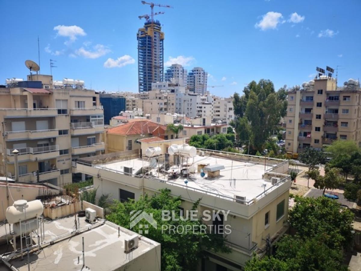 Picture of Apartment For Sale in Neapoli, Limassol, Cyprus