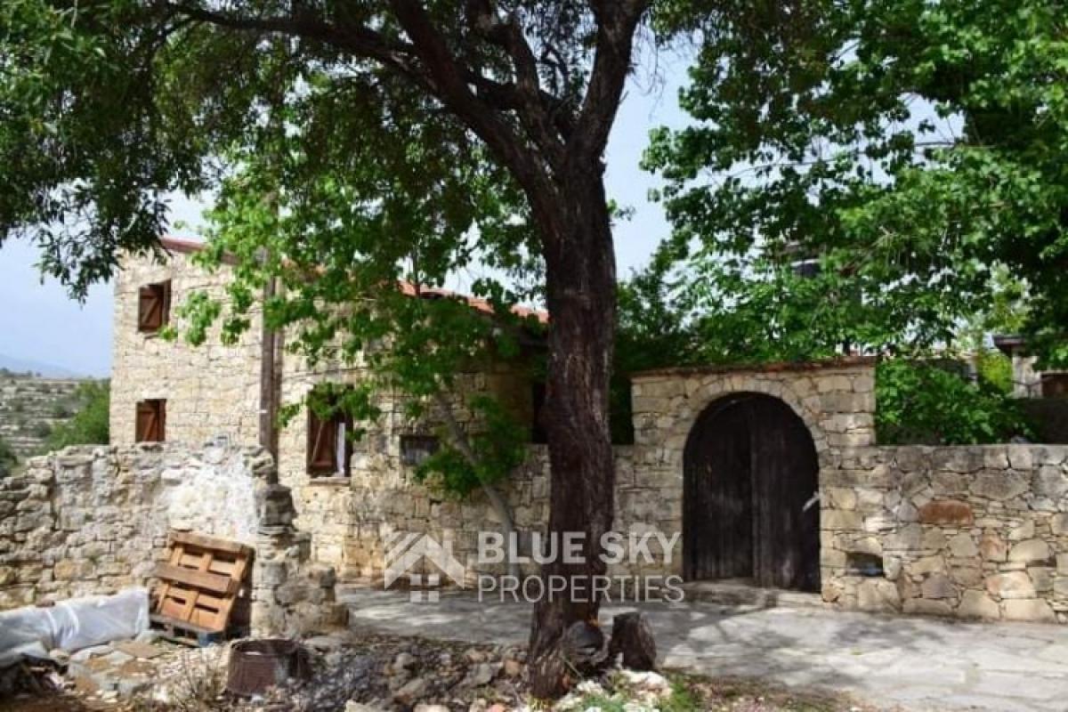 Picture of Home For Sale in Lofou, Limassol, Cyprus