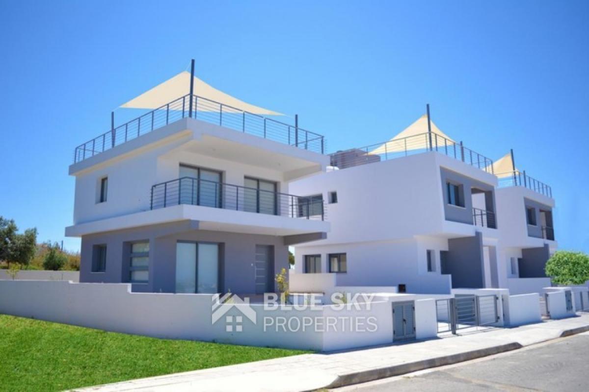 Picture of Home For Sale in Mesa Chorio, Paphos, Cyprus