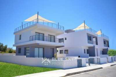 Home For Sale in Mesa Chorio, Cyprus
