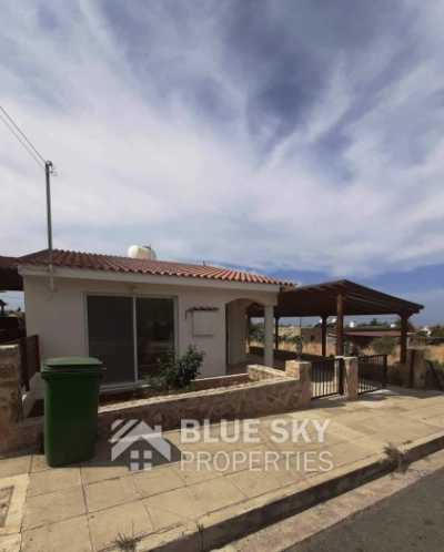 Bungalow For Sale in Konia, Cyprus