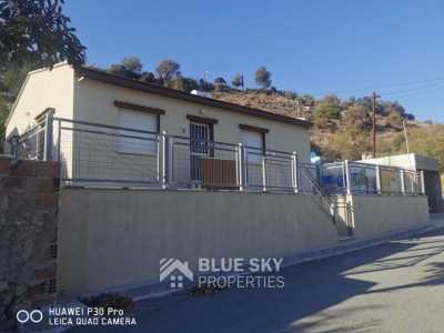 Bungalow For Sale in Episcopi, Cyprus