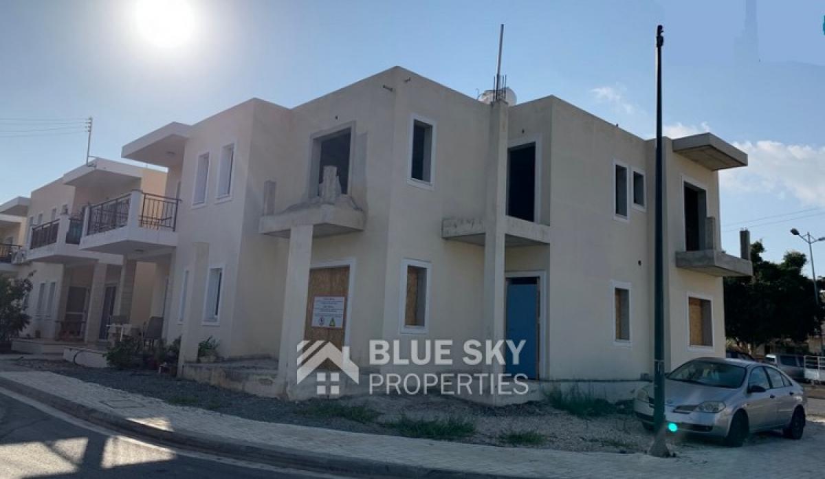 Picture of Home For Sale in Chlorakas, Paphos, Cyprus