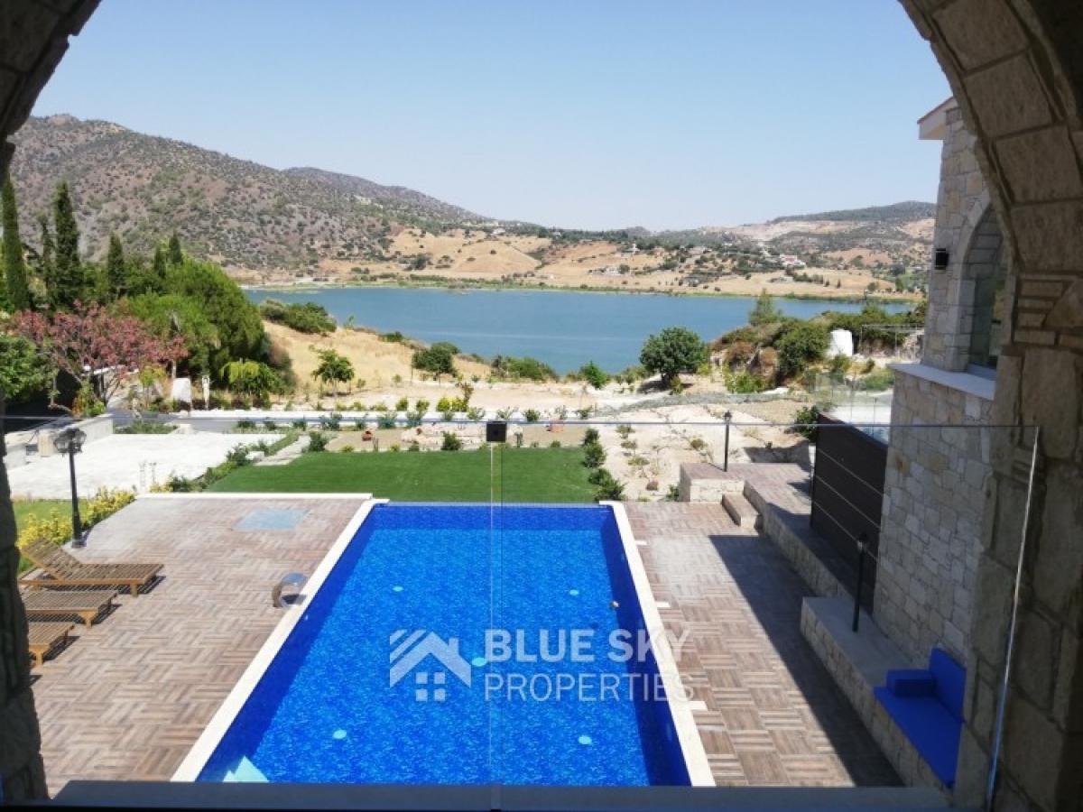 Picture of Home For Sale in Akrounta, Limassol, Cyprus