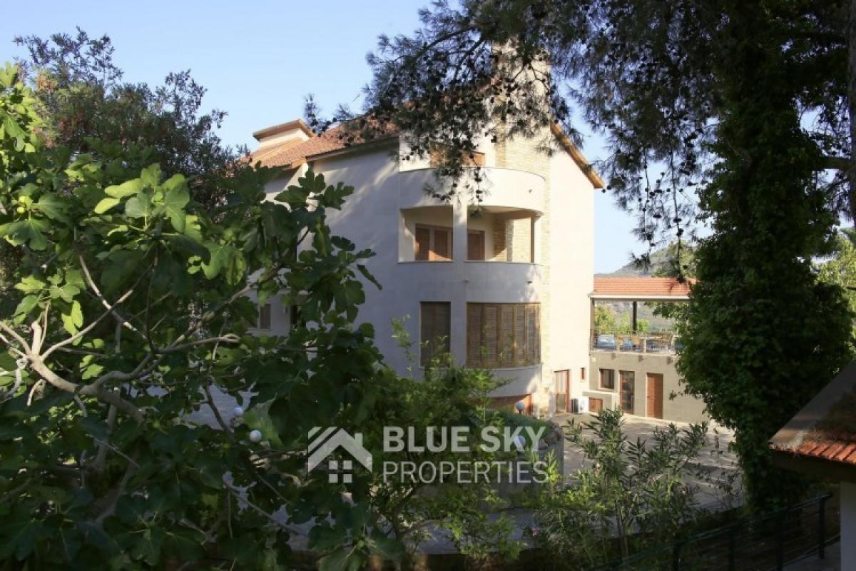 Picture of Home For Sale in Moniatis, Limassol, Cyprus