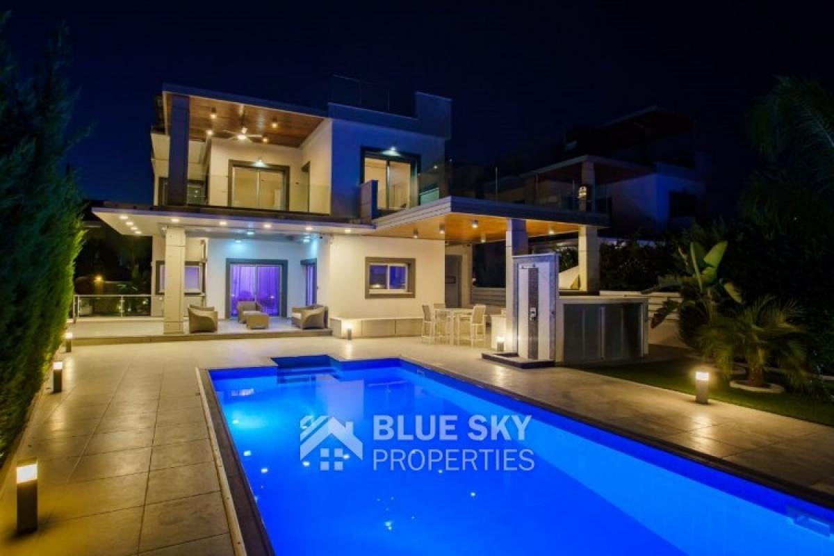 Picture of Home For Sale in Agios Tychon, Limassol, Cyprus