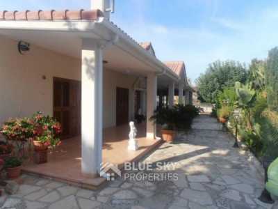 Bungalow For Sale in Finikaria, Cyprus