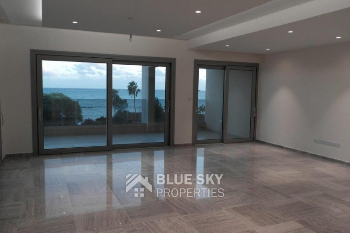 Picture of Apartment For Sale in Agios Tychon, Limassol, Cyprus