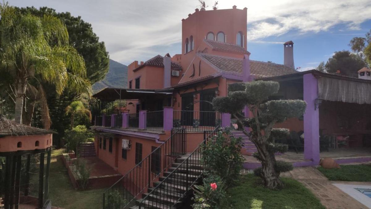 Picture of Home For Sale in Alhaurin el Grande, Malaga, Spain