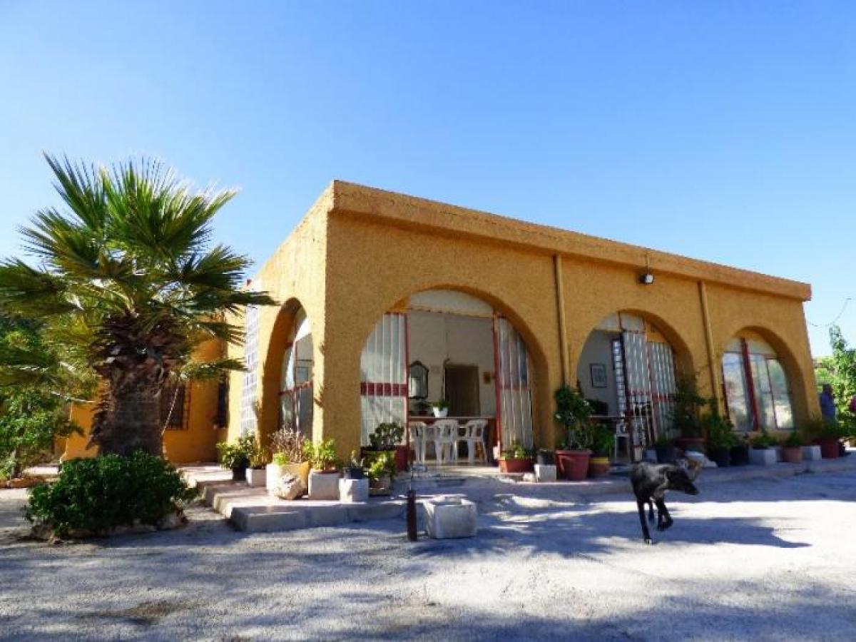 Picture of Villa For Sale in Crevillente, Alicante, Spain