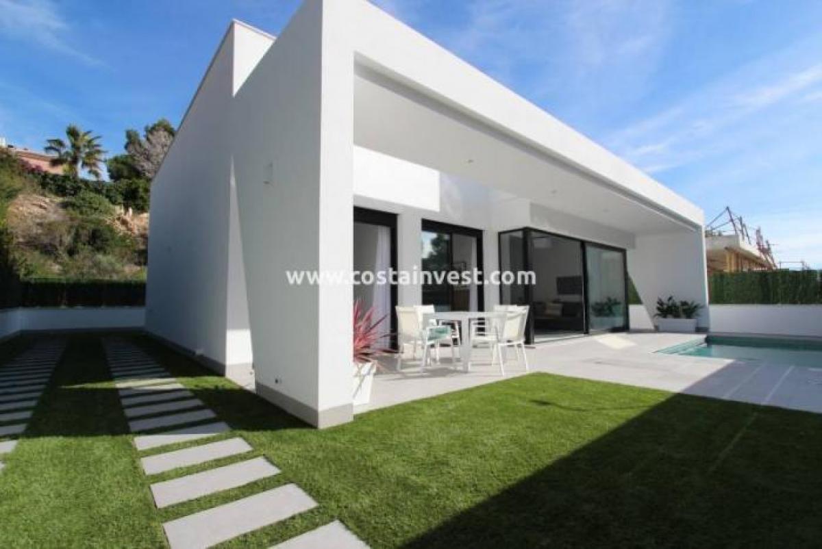 Picture of Villa For Sale in Pinar De Campoverde, Alicante, Spain