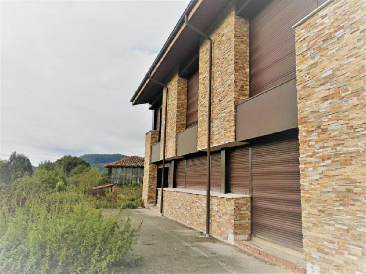 Picture of Home For Sale in Pravia, Asturias, Spain
