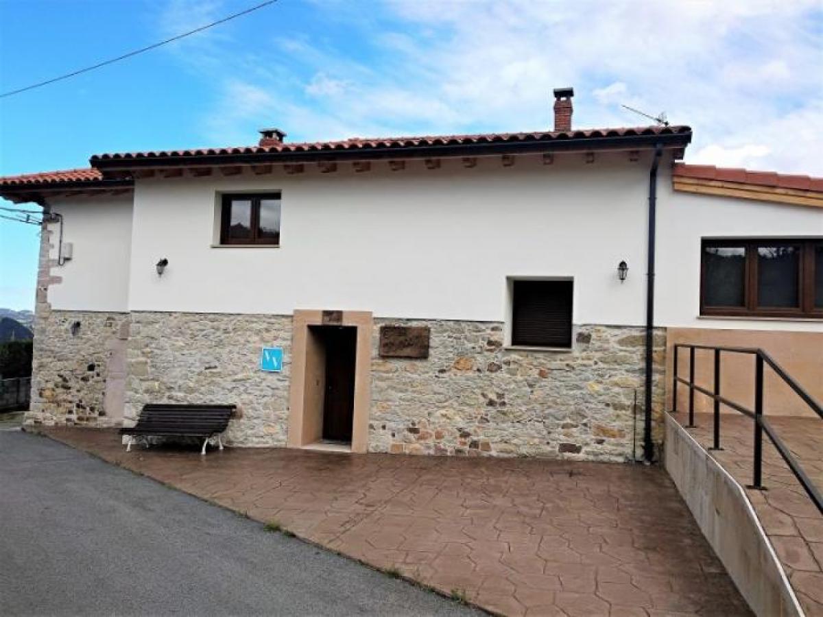 Picture of Industrial For Rent in Pravia, Asturias, Spain