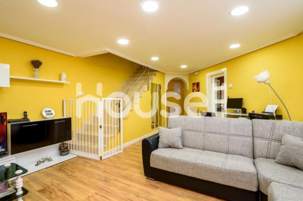 Picture of Home For Sale in Soto del Barco, Asturias, Spain