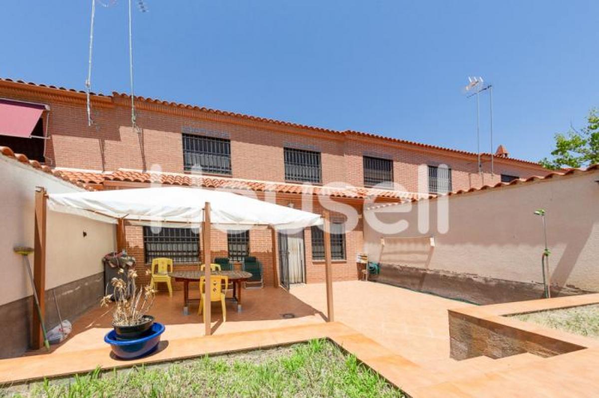 Picture of Home For Sale in San Martin de Pusa, Toledo, Spain