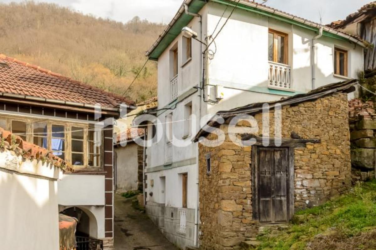 Picture of Home For Sale in Mieres, Asturias, Spain