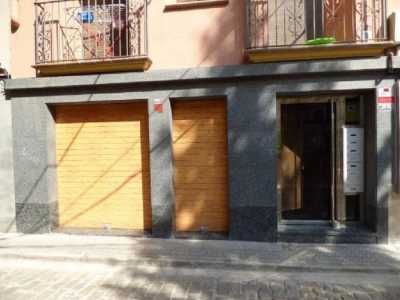 Retail For Rent in Manresa, Spain