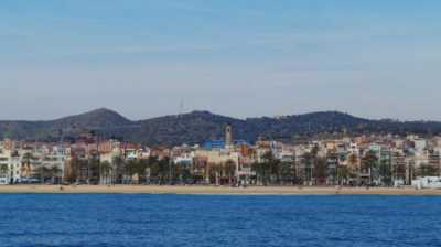 Apartment For Sale in Badalona, Spain