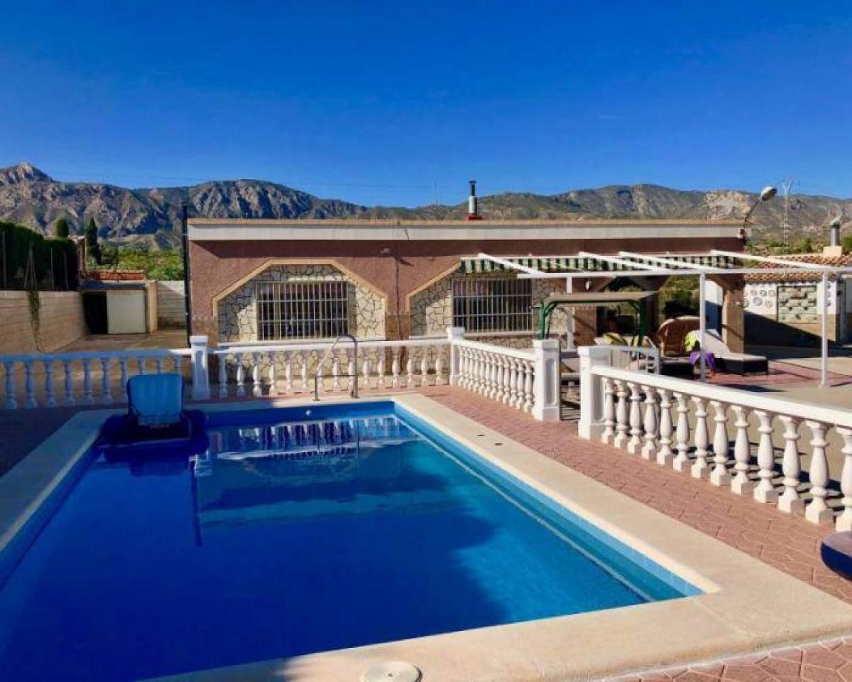 Picture of Villa For Sale in Albatera, Alicante, Spain