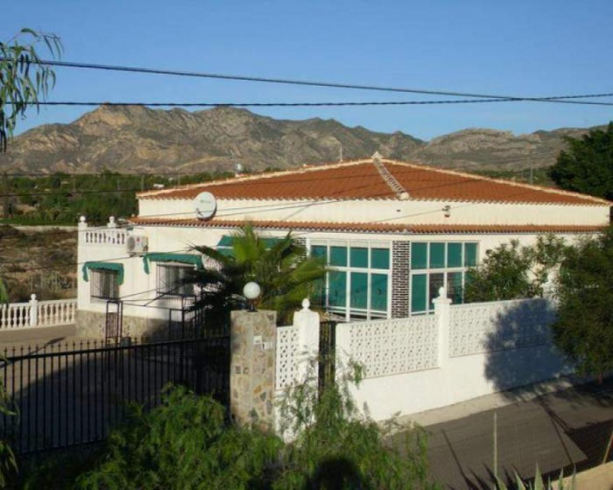 Picture of Villa For Sale in Albatera, Alicante, Spain