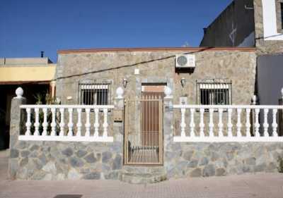 Home For Sale in Santa Marta, Spain