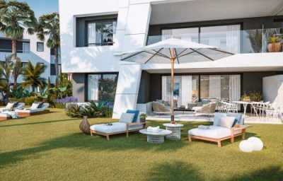 Apartment For Sale in Selwo, Spain