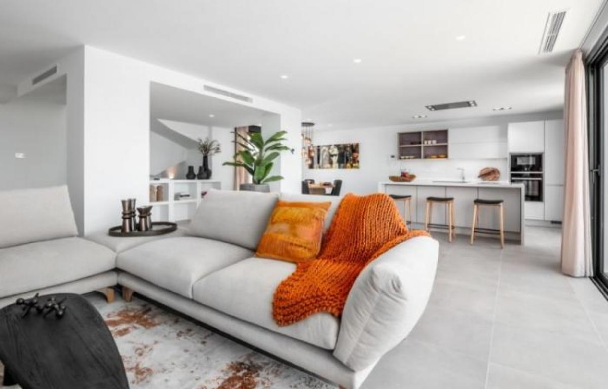 Picture of Apartment For Sale in La Mairena, Malaga, Spain