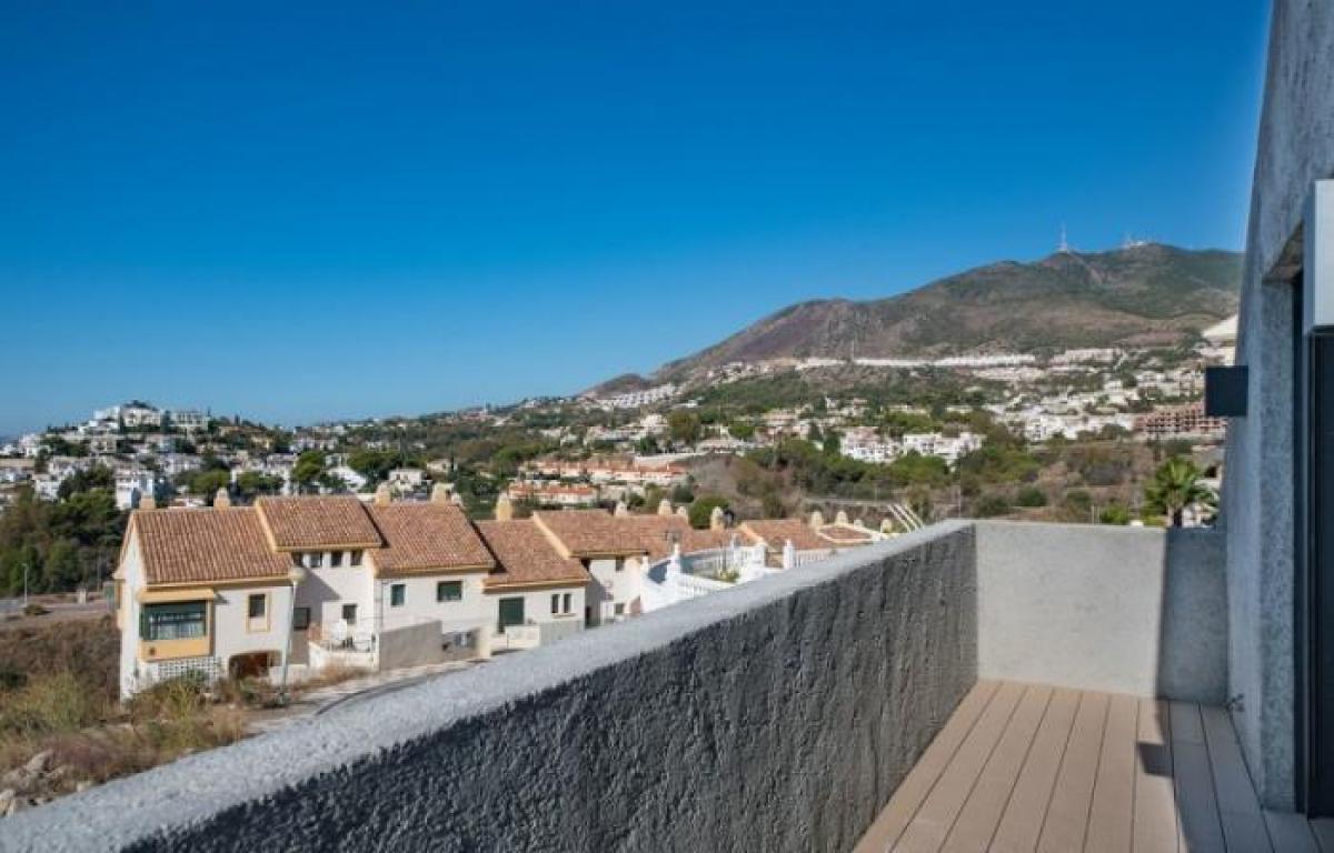 Picture of Apartment For Sale in Torrequebrada, Malaga, Spain