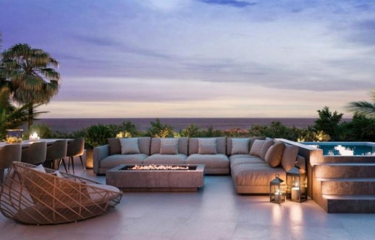 Picture of Apartment For Sale in Calanova Golf, Malaga, Spain