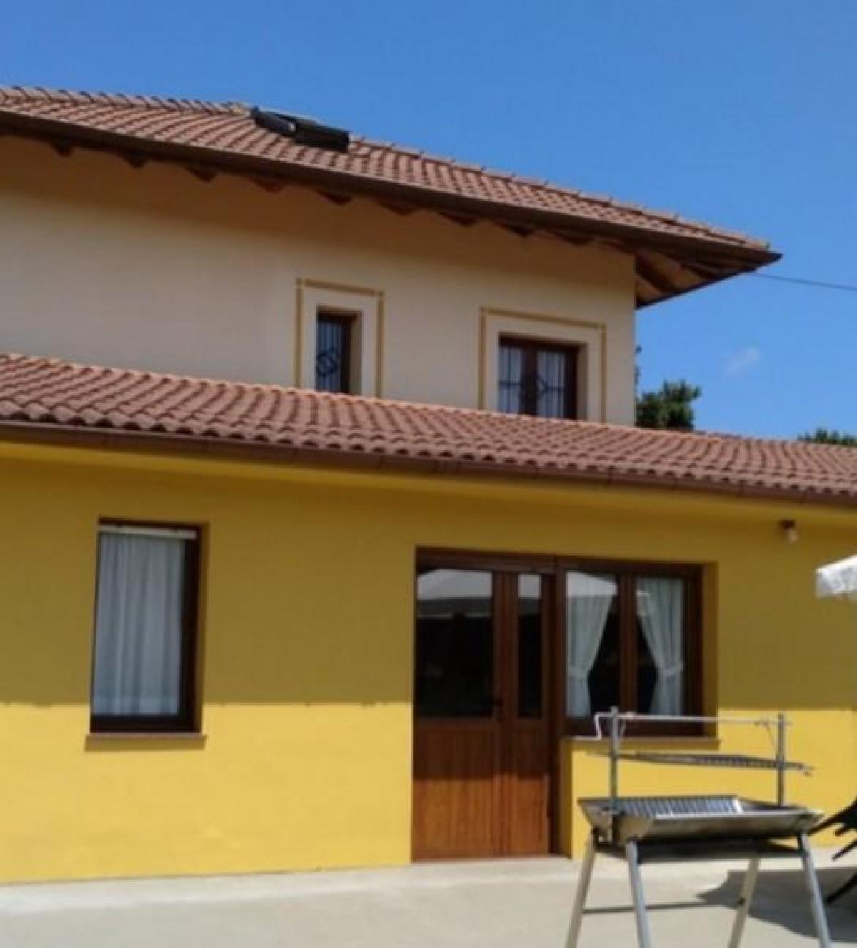 Picture of Home For Sale in Villaviciosa, Asturias, Spain