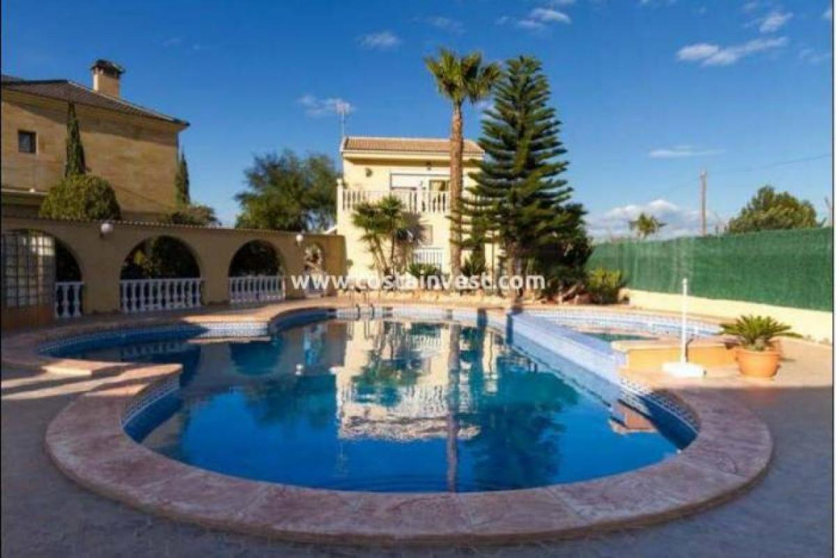 Picture of Villa For Sale in Daya Vieja, Alicante, Spain