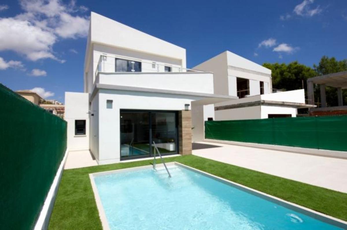 Picture of Villa For Sale in Almoradi, Alicante, Spain