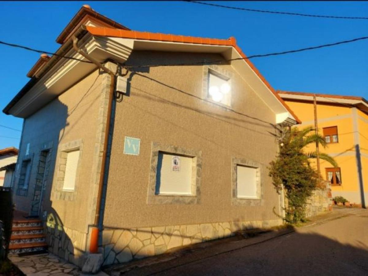 Picture of Home For Sale in Soto del Barco, Asturias, Spain
