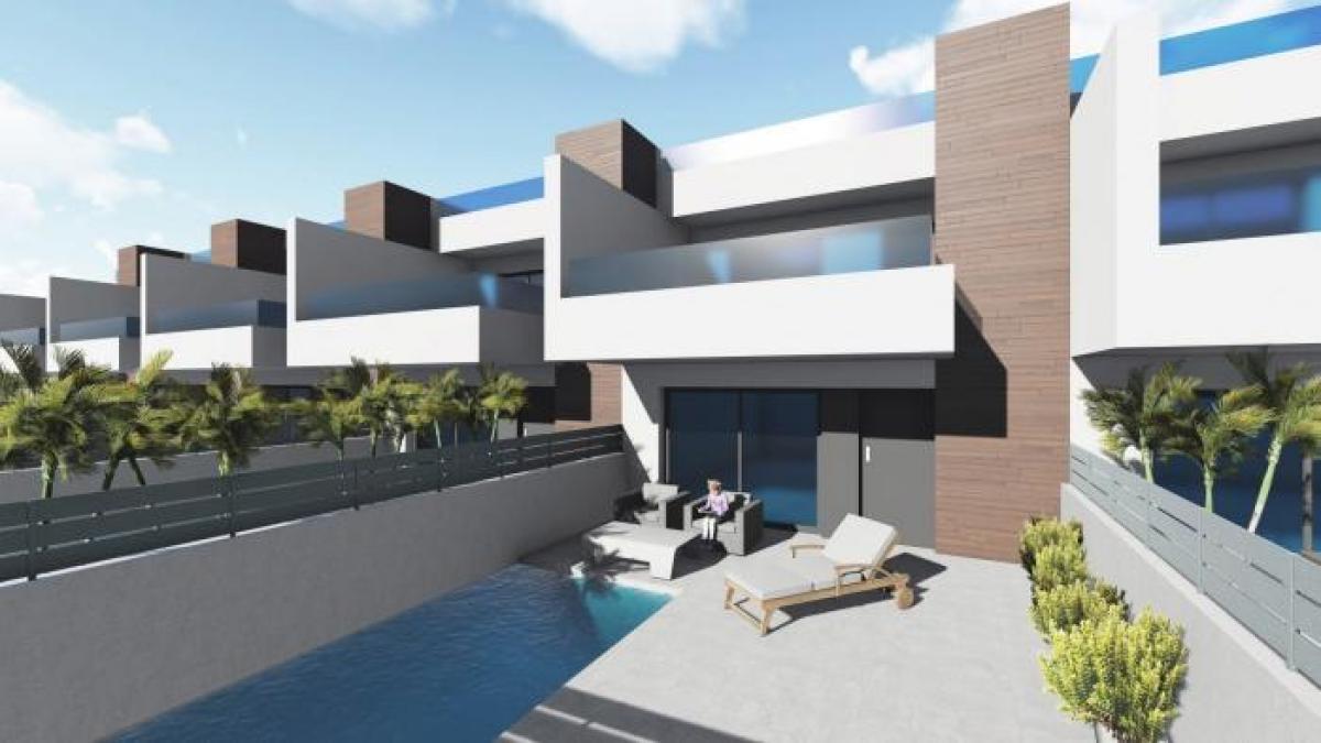 Picture of Home For Sale in Benijofar, Alicante, Spain
