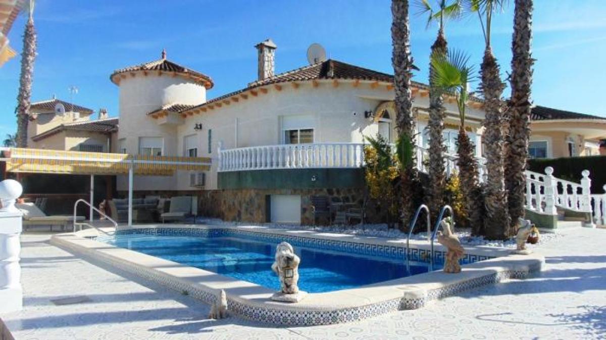 Picture of Villa For Sale in Benferri, Alicante, Spain