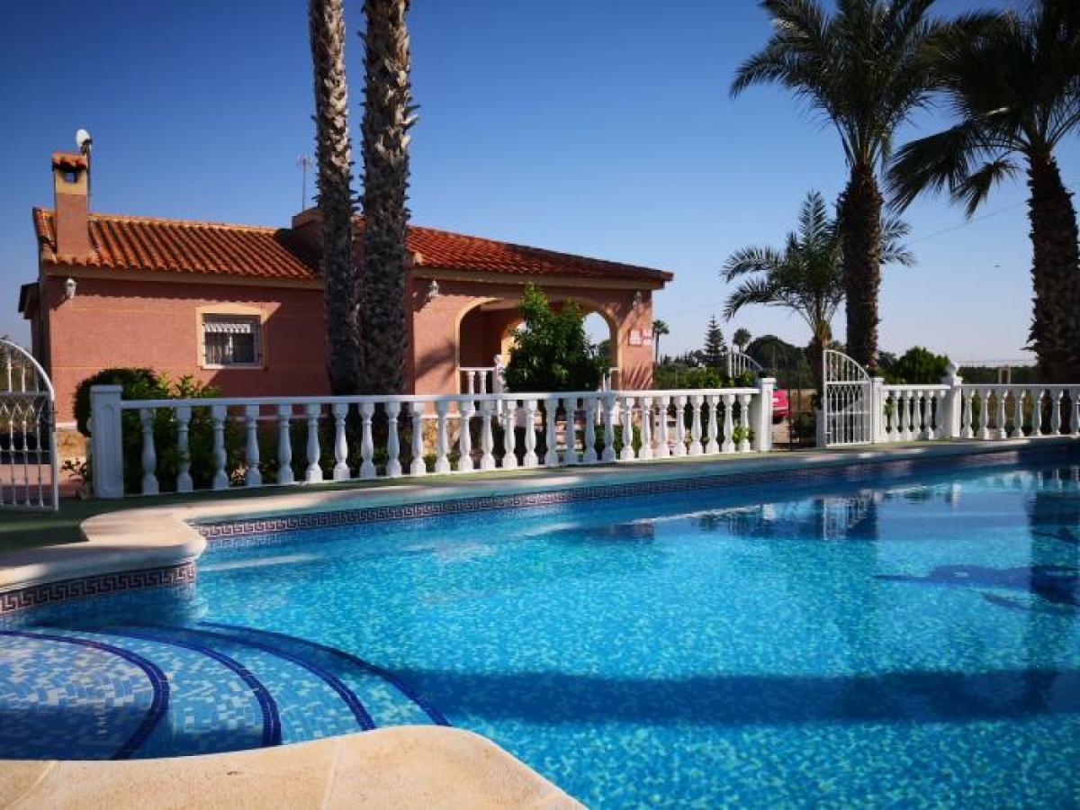 Picture of Villa For Sale in Daya Vieja, Alicante, Spain