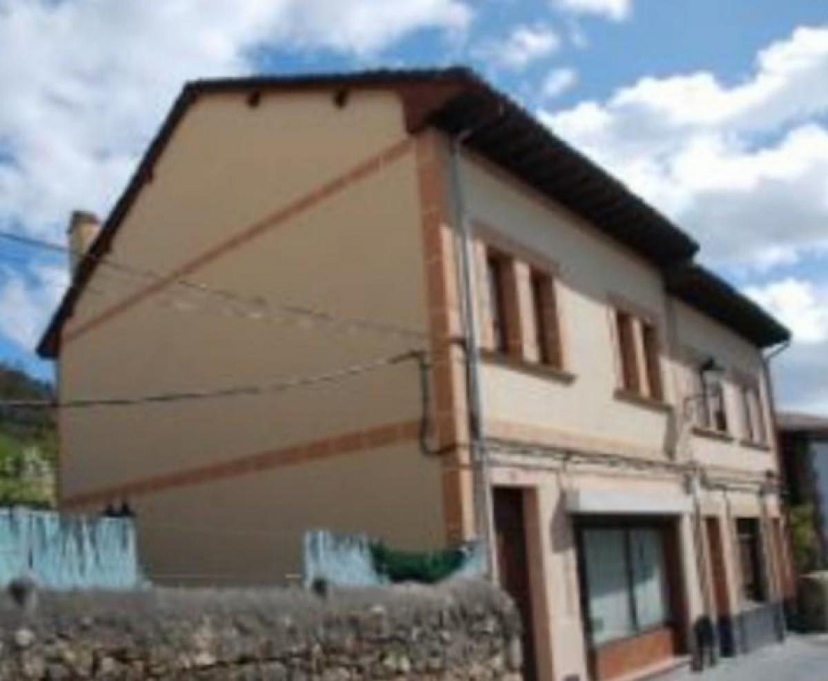 Picture of Home For Sale in Salas, Asturias, Spain