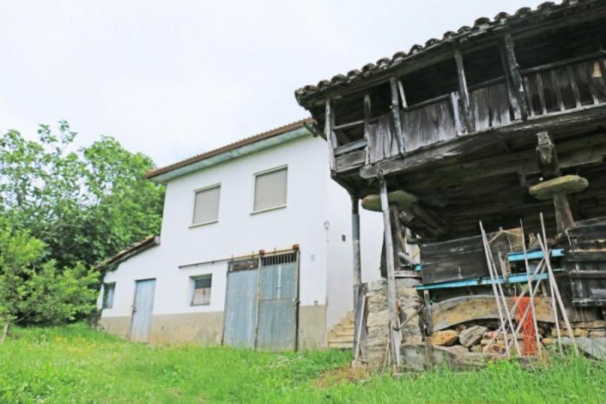 Picture of Home For Sale in Salas, Asturias, Spain