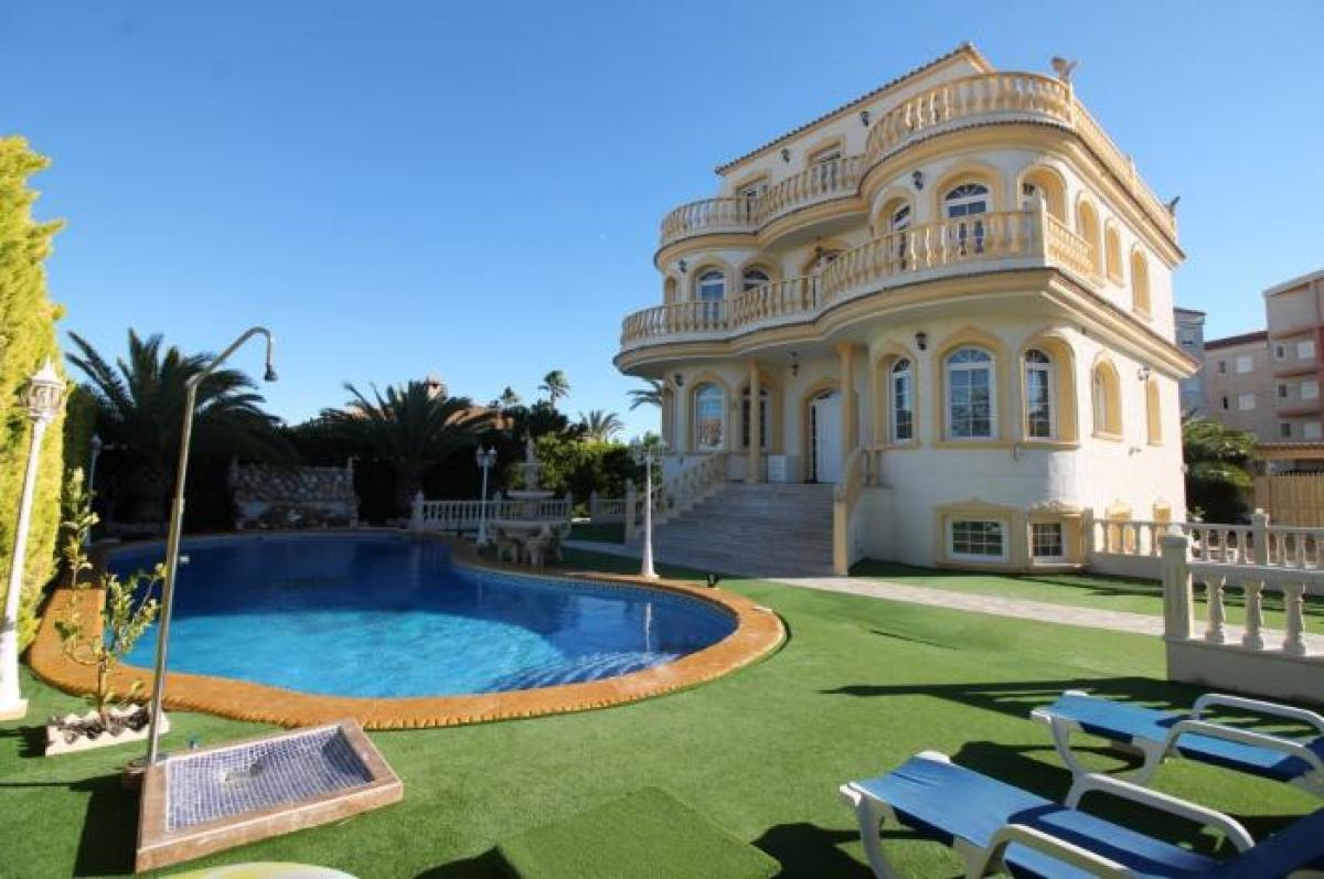 Picture of Home For Sale in Playa Flamenca, Alicante, Spain