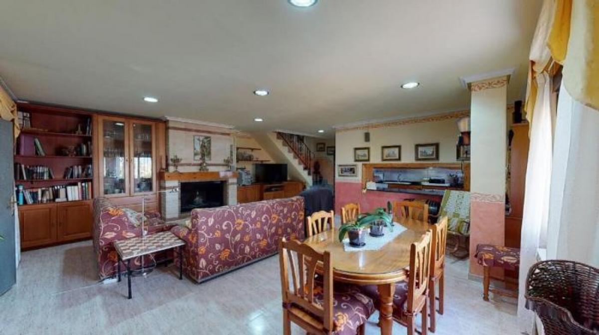 Picture of Villa For Sale in Novelda, Alicante, Spain