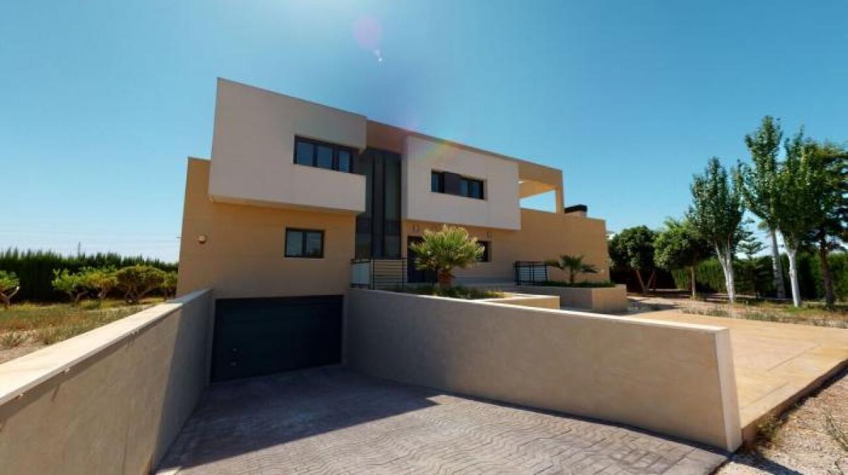 Picture of Villa For Sale in Novelda, Alicante, Spain
