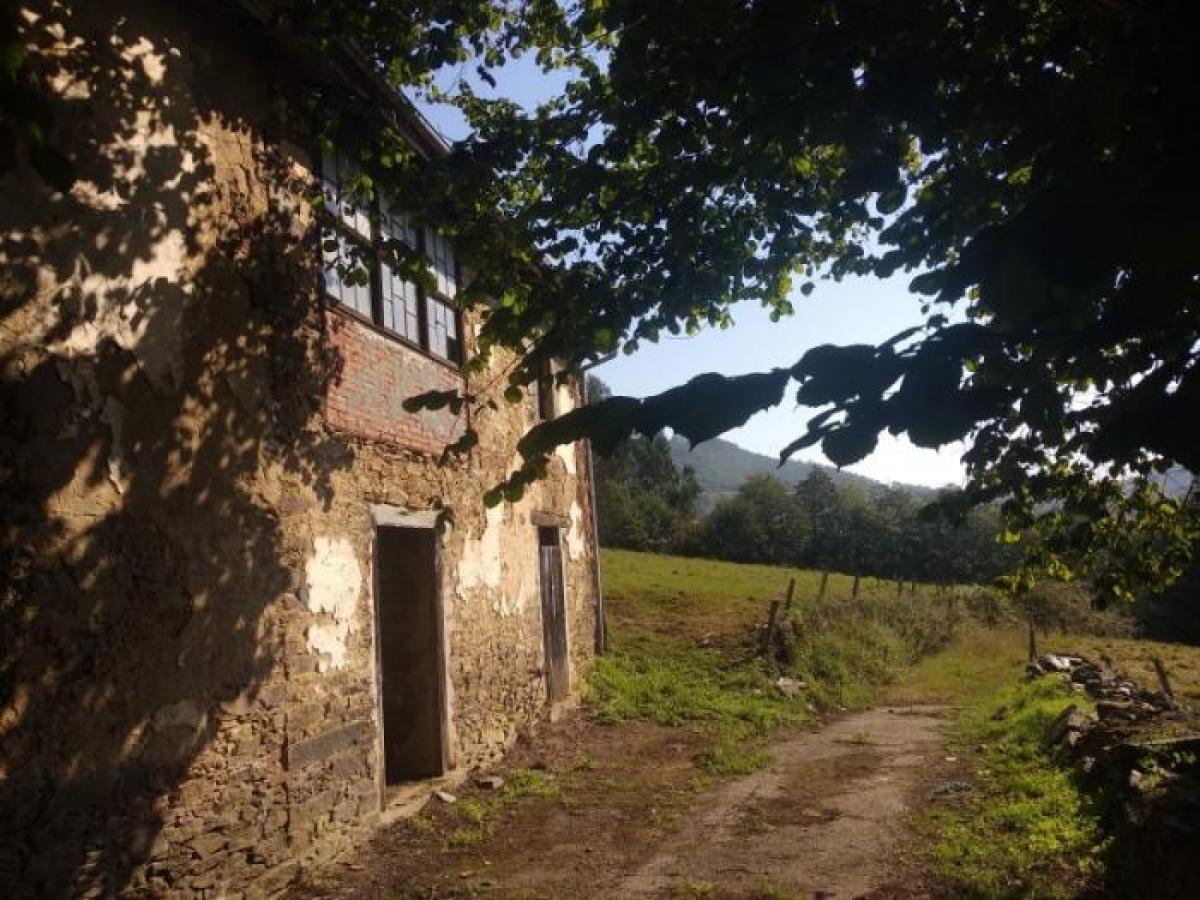 Picture of Home For Sale in Pravia, Asturias, Spain