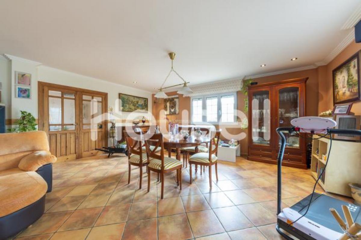 Picture of Home For Sale in Villena, Andalucia, Spain