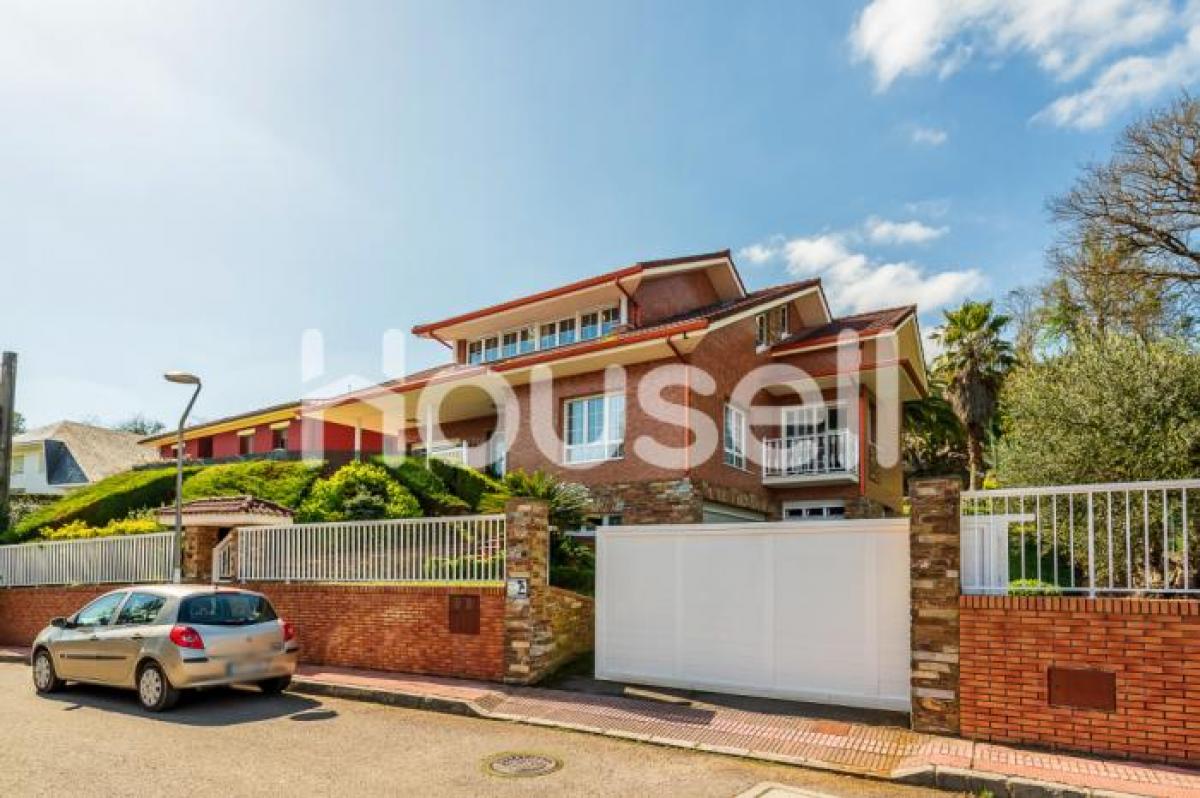 Picture of Home For Sale in Grado, Asturias, Spain